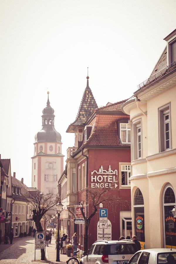 Stadthotel Engel เอทท์ลิงเงน ภายนอก รูปภาพ