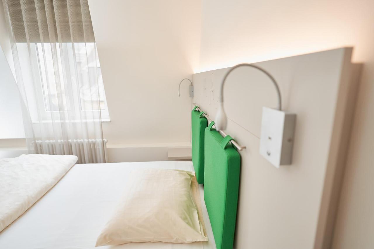 Stadthotel Engel เอทท์ลิงเงน ภายนอก รูปภาพ